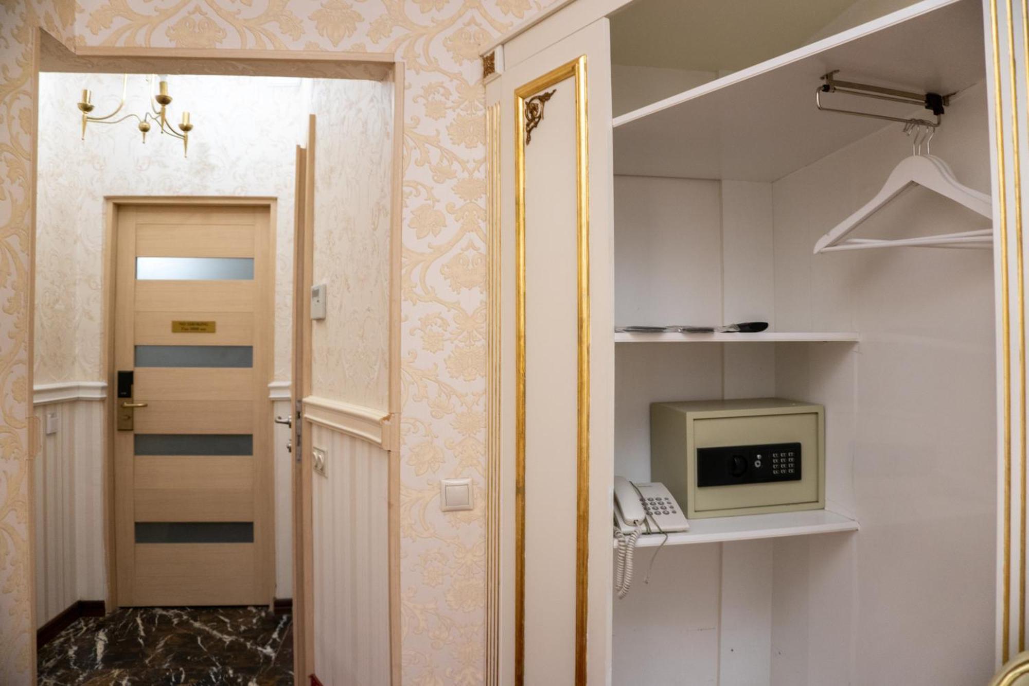 De Paris Hotel Kiev Exterior foto